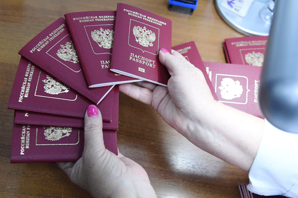 Правительство хочет создать мобильное приложение, которое позволит не носить с собой паспорт или водительские права, а предъявлять их с помощью мобильного телефона